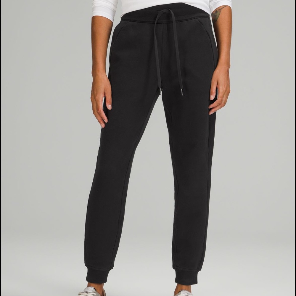 Lululemon Scuba High Rise Jogger